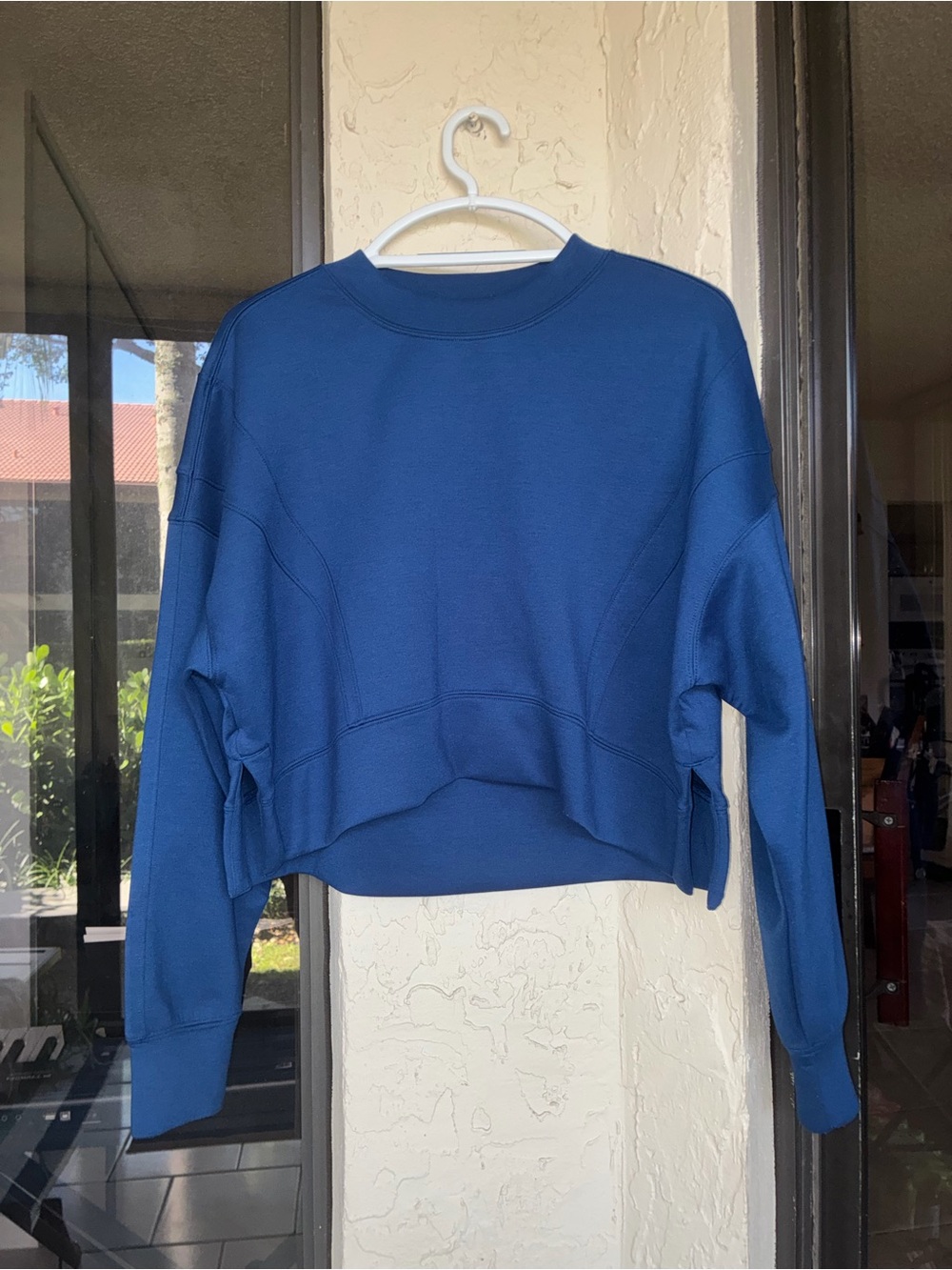 Cropped Crewneck Sweatshirt in Cobalt Blue - Picture 3 of 4